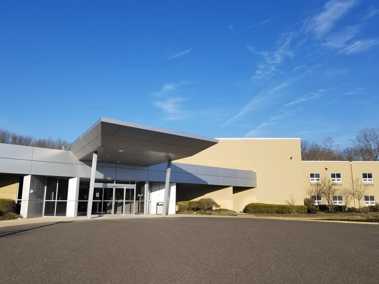 Laurel Brook Rehabilitation and Healthcare Center community exterior