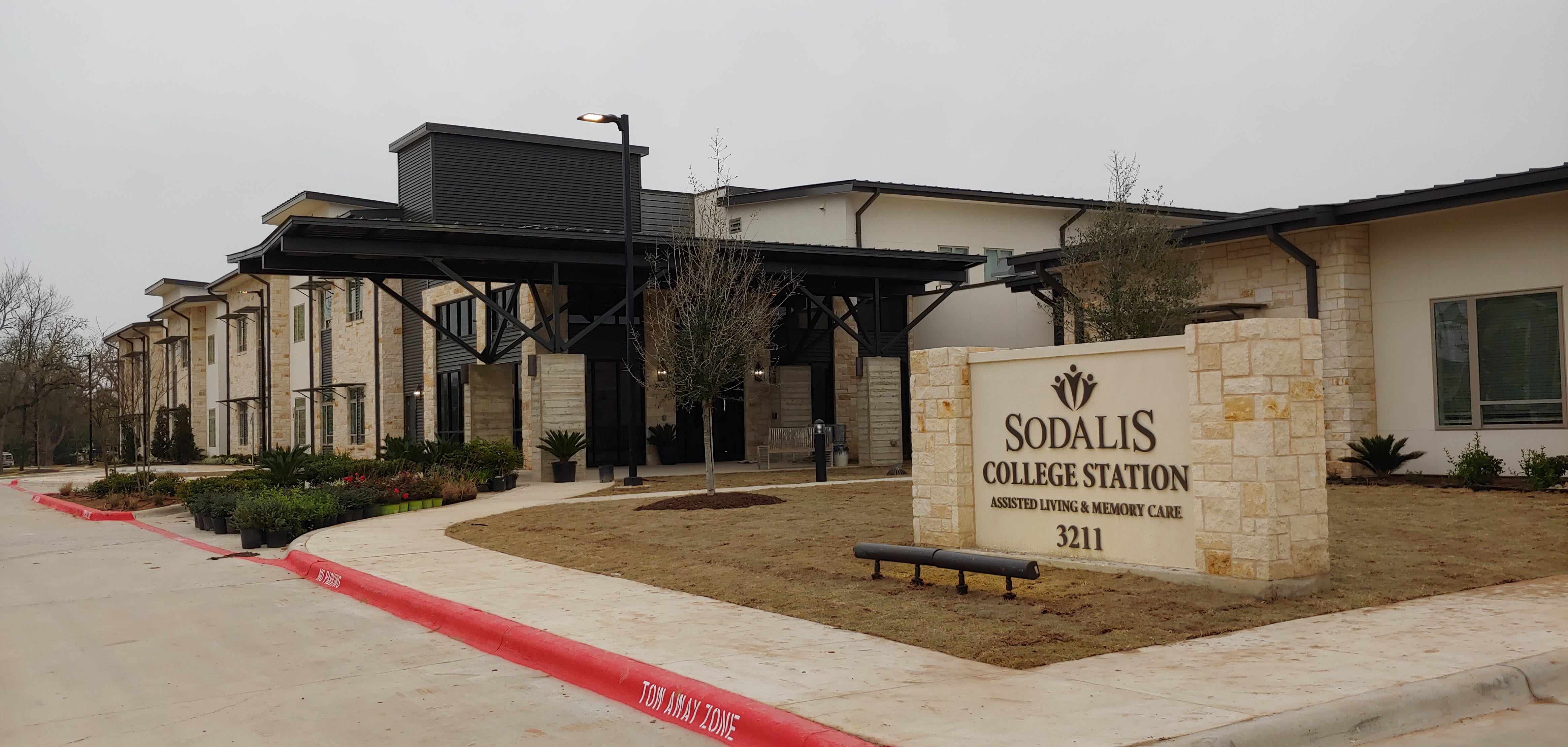 Sodalis College Station outdoor common area